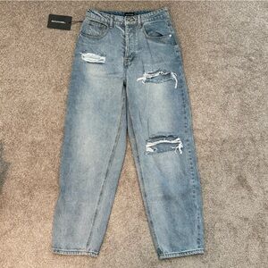 PrettyLittleThing Light Blue Denim Button-Up Boyfriend Jeans